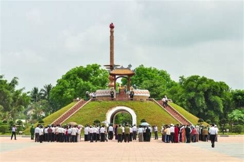  Quảng Trị Citadel: 壮麗な歴史と静寂に包まれた名跡！